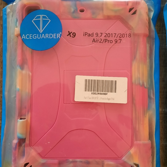 IPad case set - Picture 2 of 4